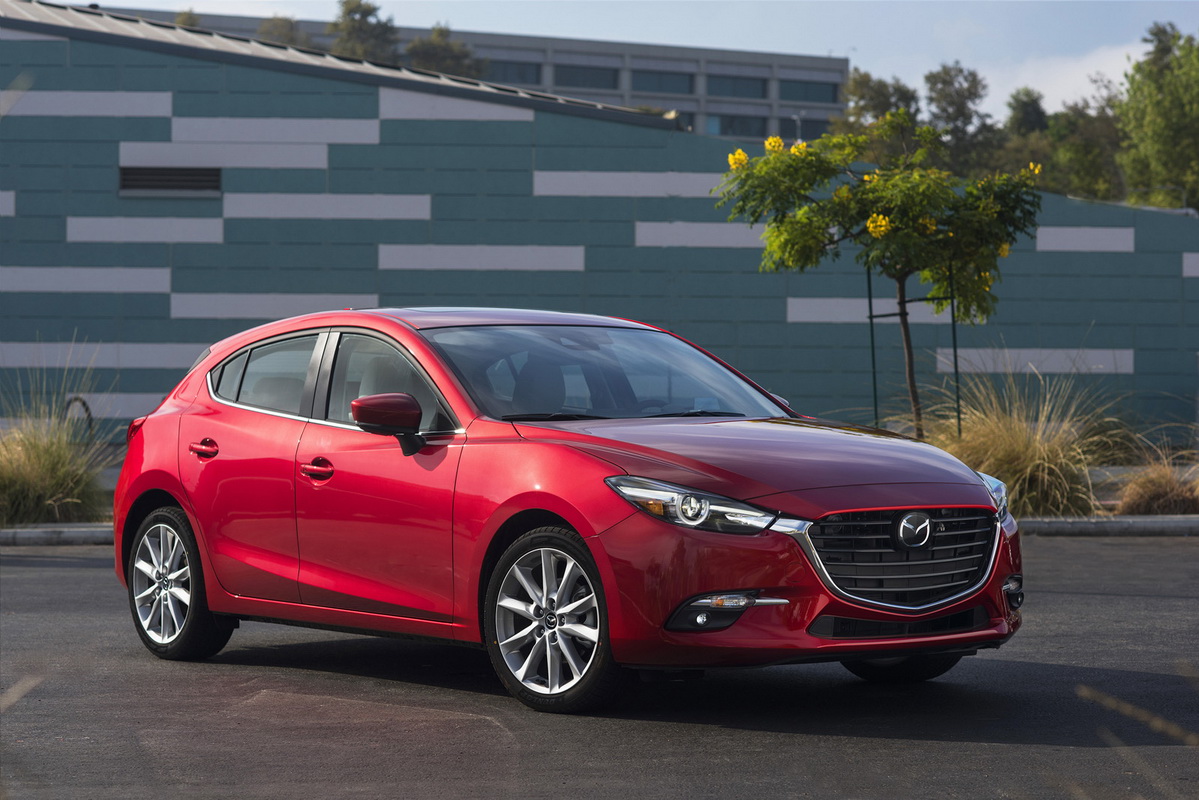  Mazda 3 với 678 xe được bán ra thị trường   